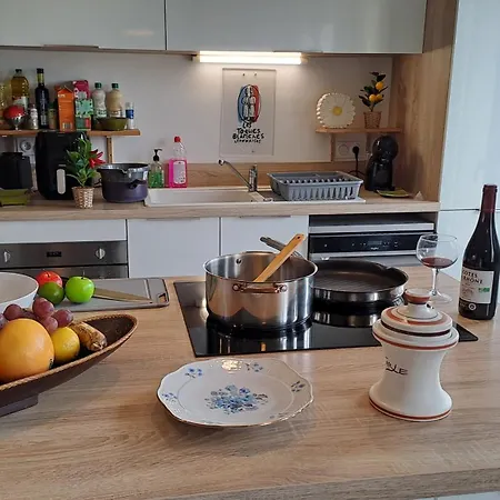 Le Sadi Carnot Valence 26000 - 4 CHB - 2 SDB - 2-8 personnes Appartement *