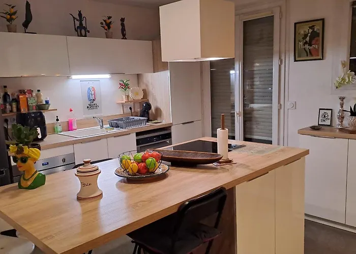 An For 4 To 6 People Ideal For The Weekend