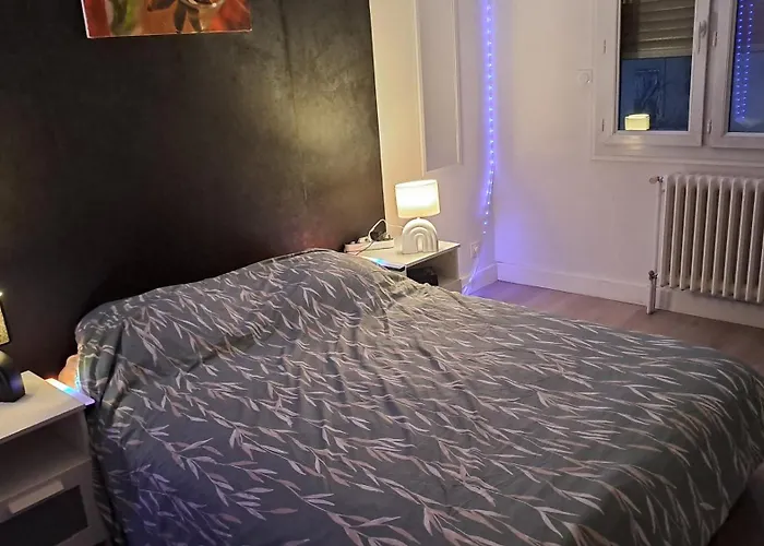 An For 4 To 6 People Ideal For The Weekend